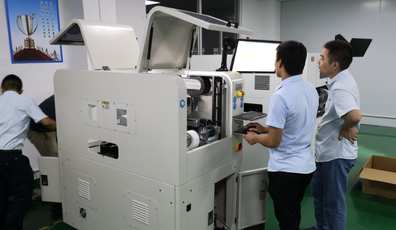 全自動SMT貼標機廠家淺談貼標機使用的維護與保養(yǎng)